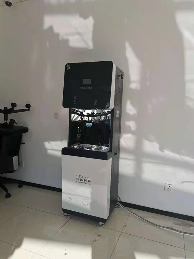 國林小知識：開水器和直飲機有什么區(qū)別？