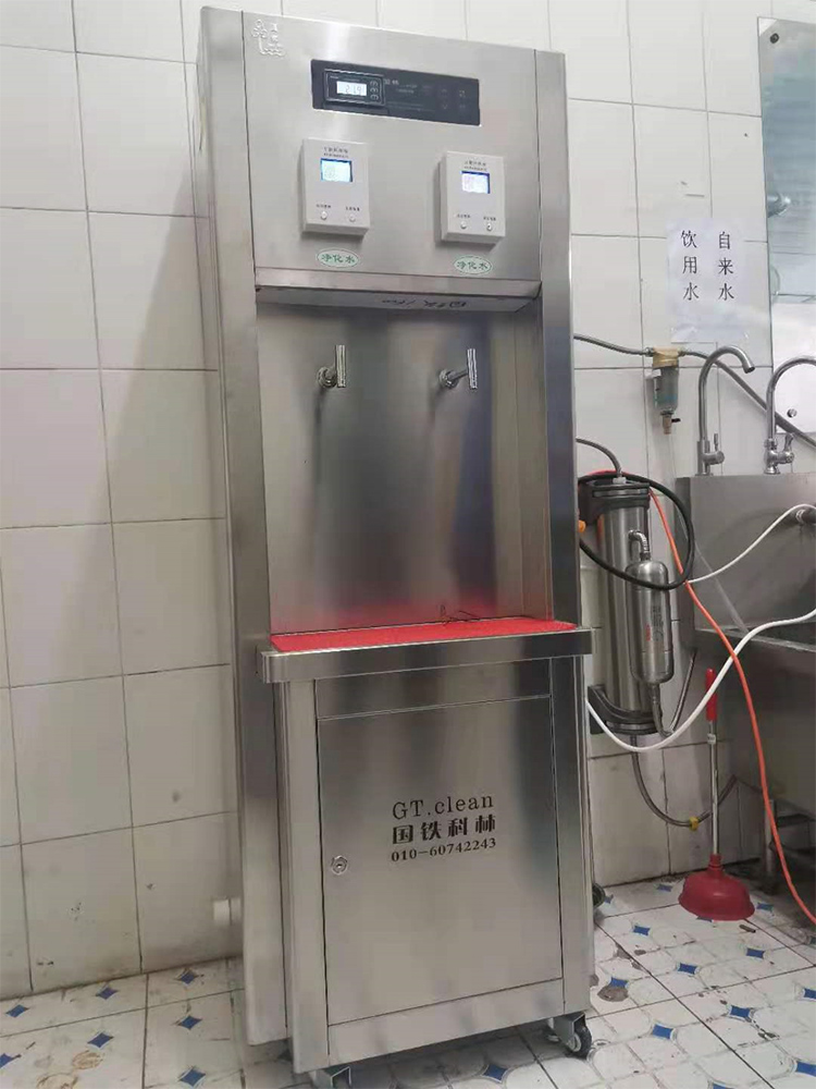 中國政法大學(xué)為師生解決飲水問題，毫不遲疑選擇了國林校園開水器